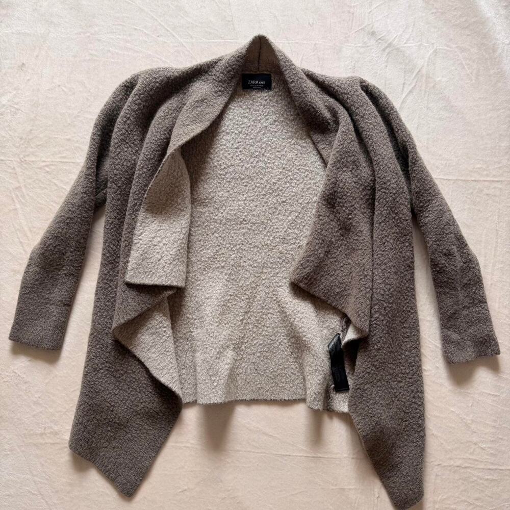 Zara knit cardigan size m